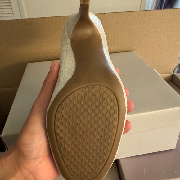 Heels 👠 - Picture 3 of 3